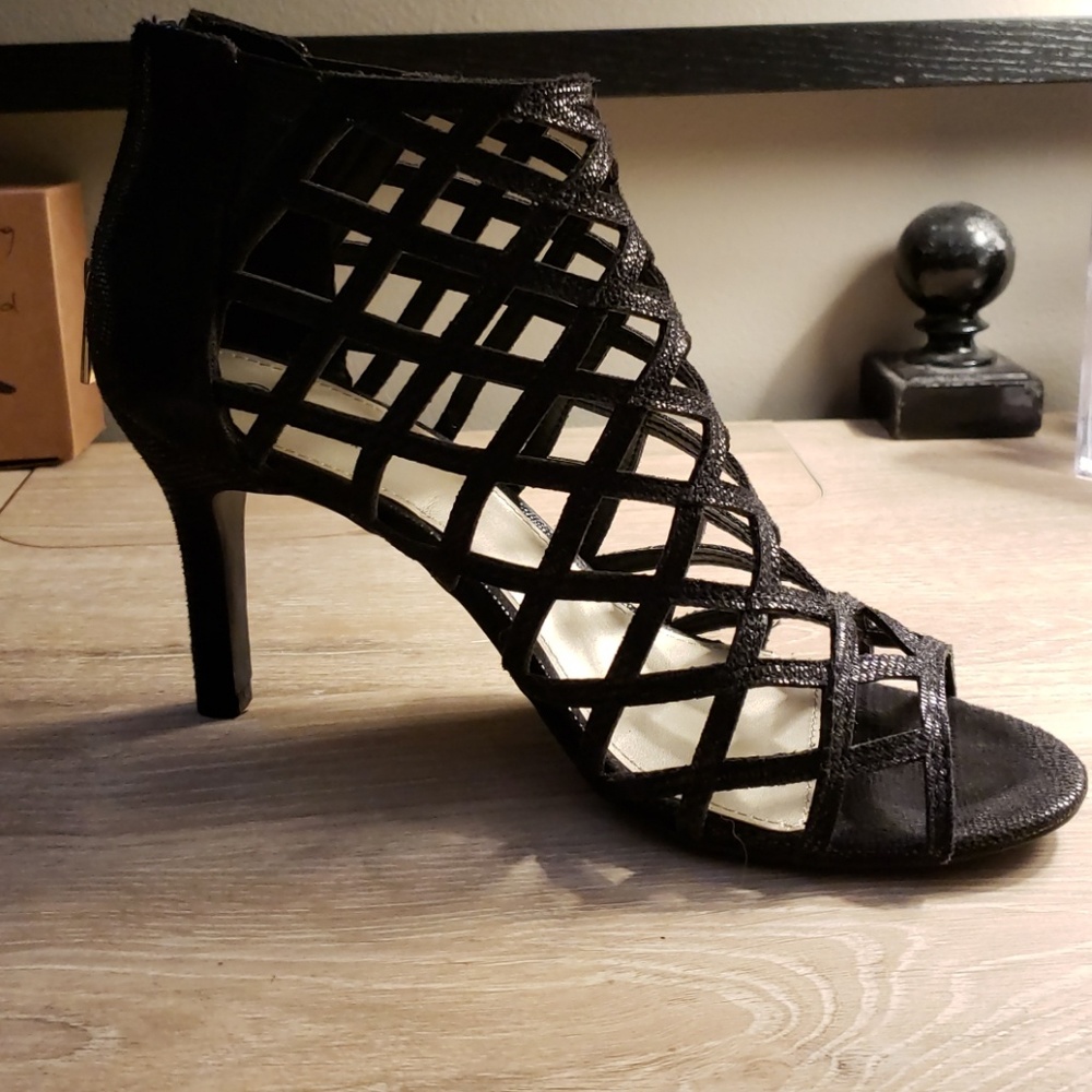 High heel shoes